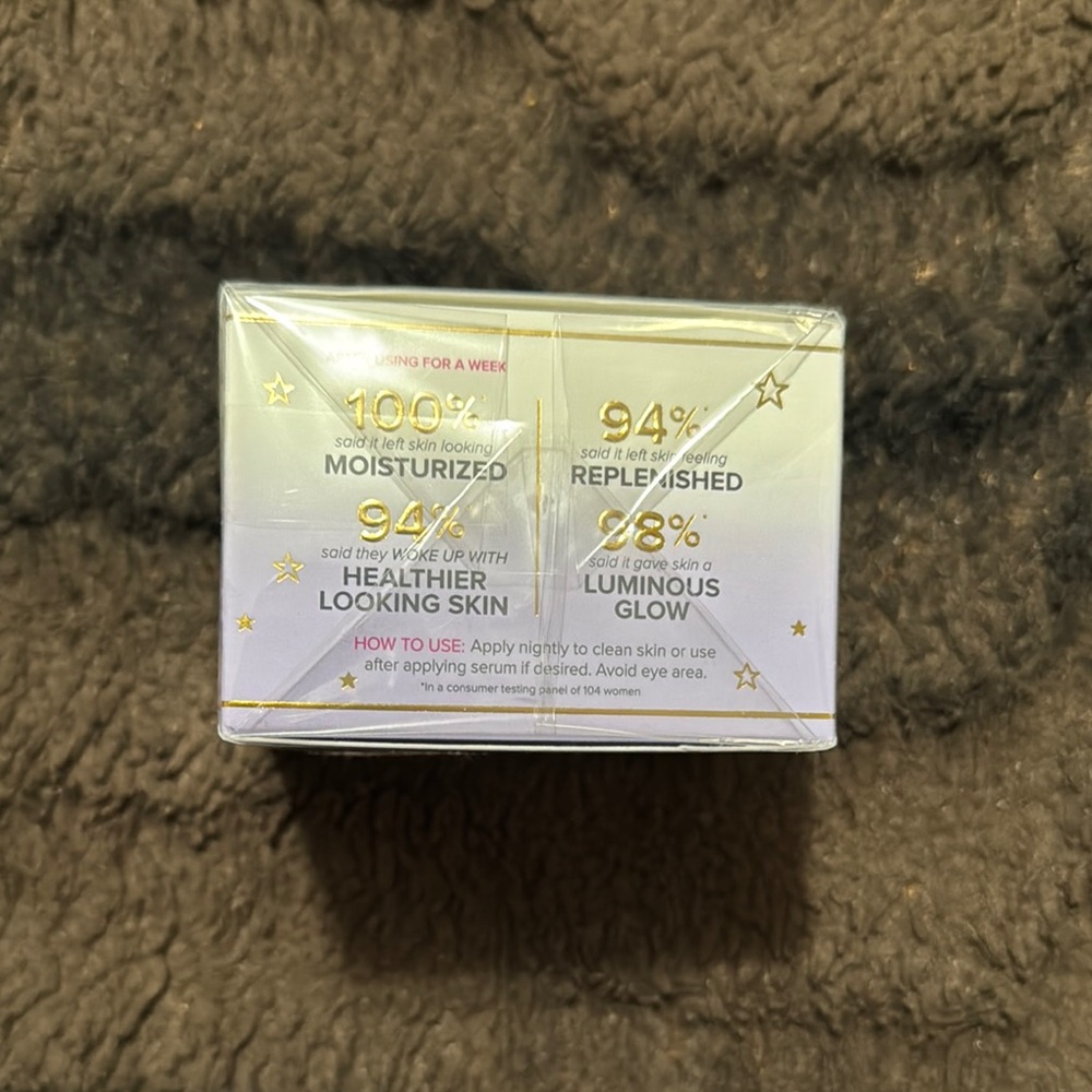 Too Faced Hangover Pillow Cream - Purple and Gold - Picture 3 of 4